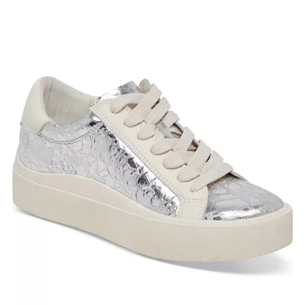 Dolce Vita Zayn 360 Sneaker Silver Distressed Leather size 8